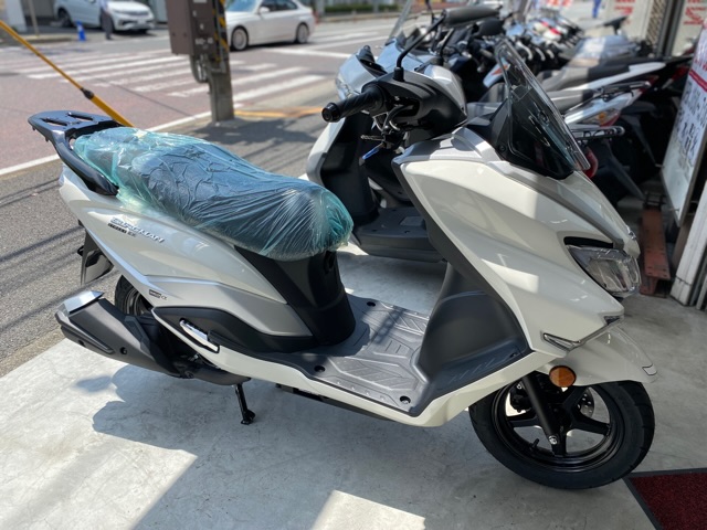 バーグマンストリート125EX入荷しました！
