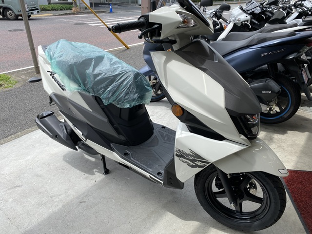 アヴェニス125入荷しました！