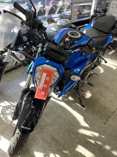 ジクサー納車